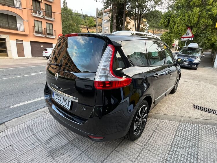 Renault Grand Scenic 1.5 dci 110cv AUTOMATICO foto 6